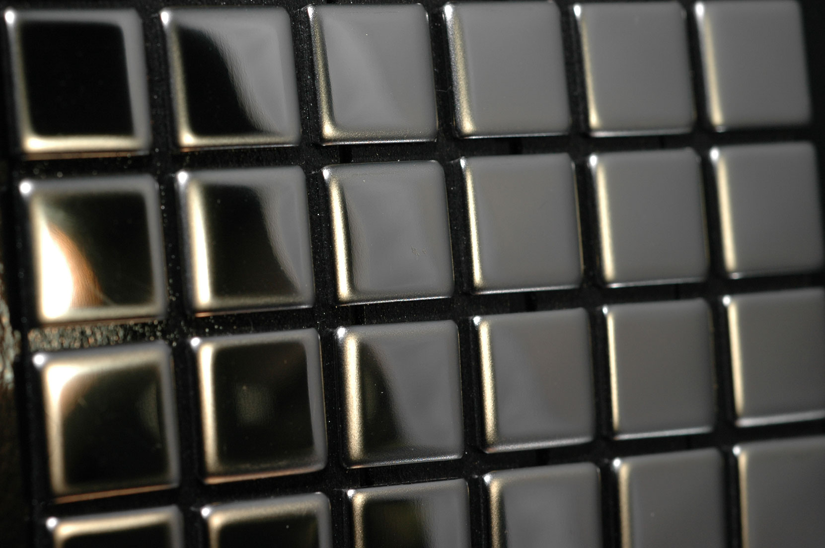 GLOMESH Stainless Steel Mirror Tiles